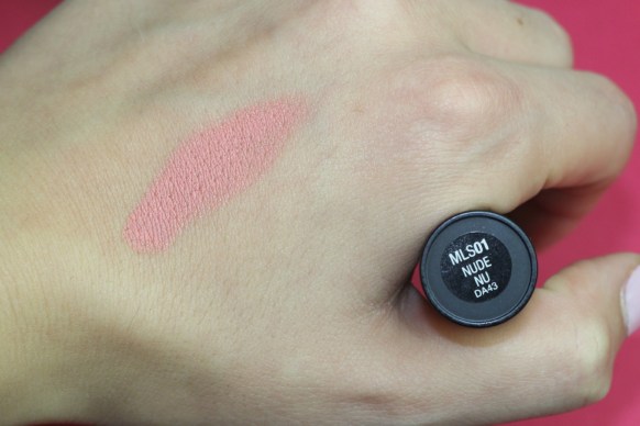 nyx matte lipstick in nude