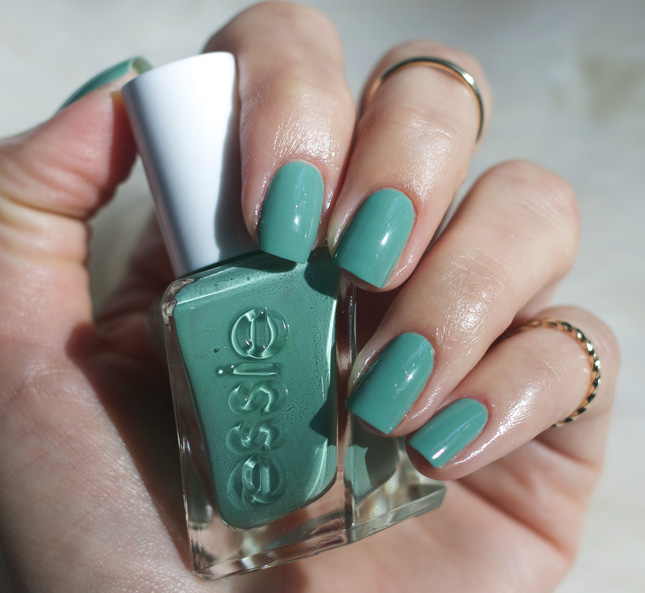 Essie-gel-couture-Beauty-Nap