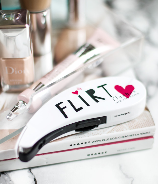 flirt-flashes-las-appliactor