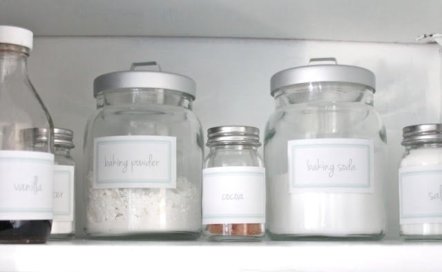 Baking and Spice Pantry DIY with free printable labels via www.lifestylegleam.com