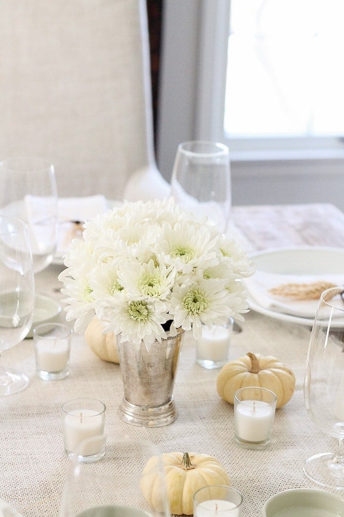 white beautiful Thanksgiving table 