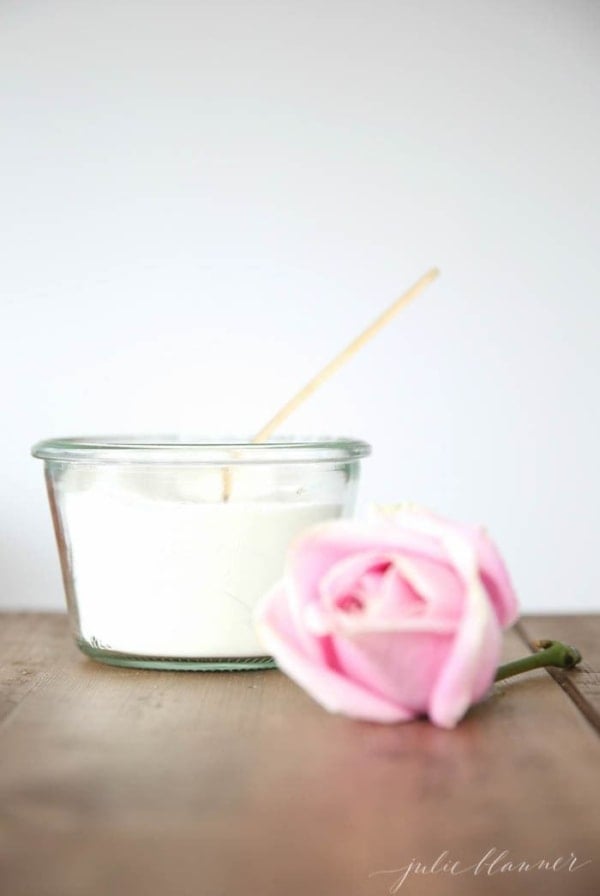 Soft & sweet rose milk bath recipe, great for gifting in less than 5 minutes!