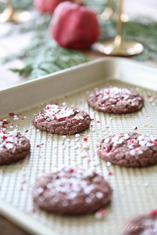 Chewy Chocolate Peppermint Cookies | Christmas Cookie Recipes on lifestylegleam.com