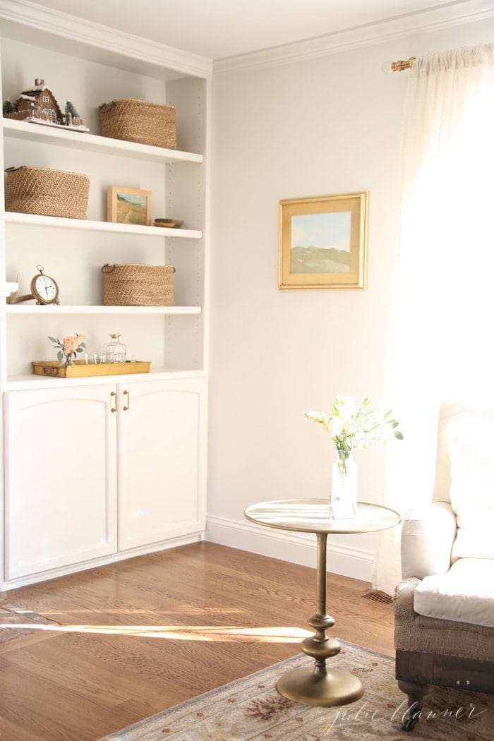 Beautiful built in bookcase ideas - create a bar to add function and save space