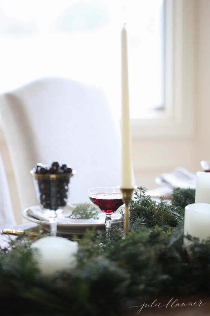 how to entertain, effortlessly. Easy DIY flowers, wine and chocolates