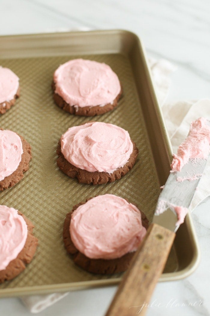 chocolate sugar cookie recipe with buttercream icing