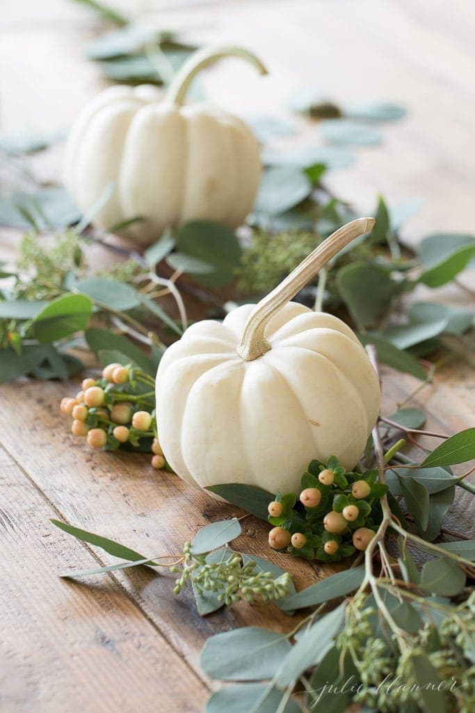 step by step tutorial for a mini pumpkin table runner