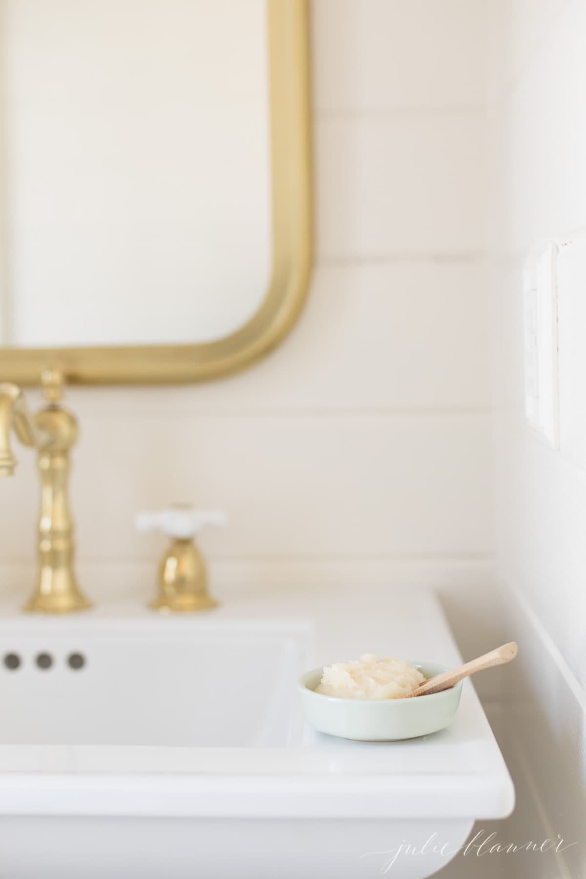 homemade lip scrub