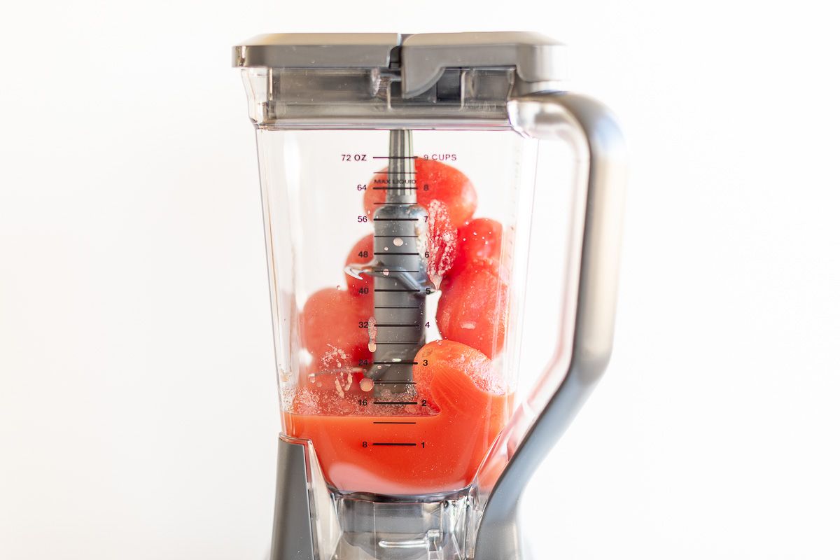 A blender full of a pomodoro sauce recipe.