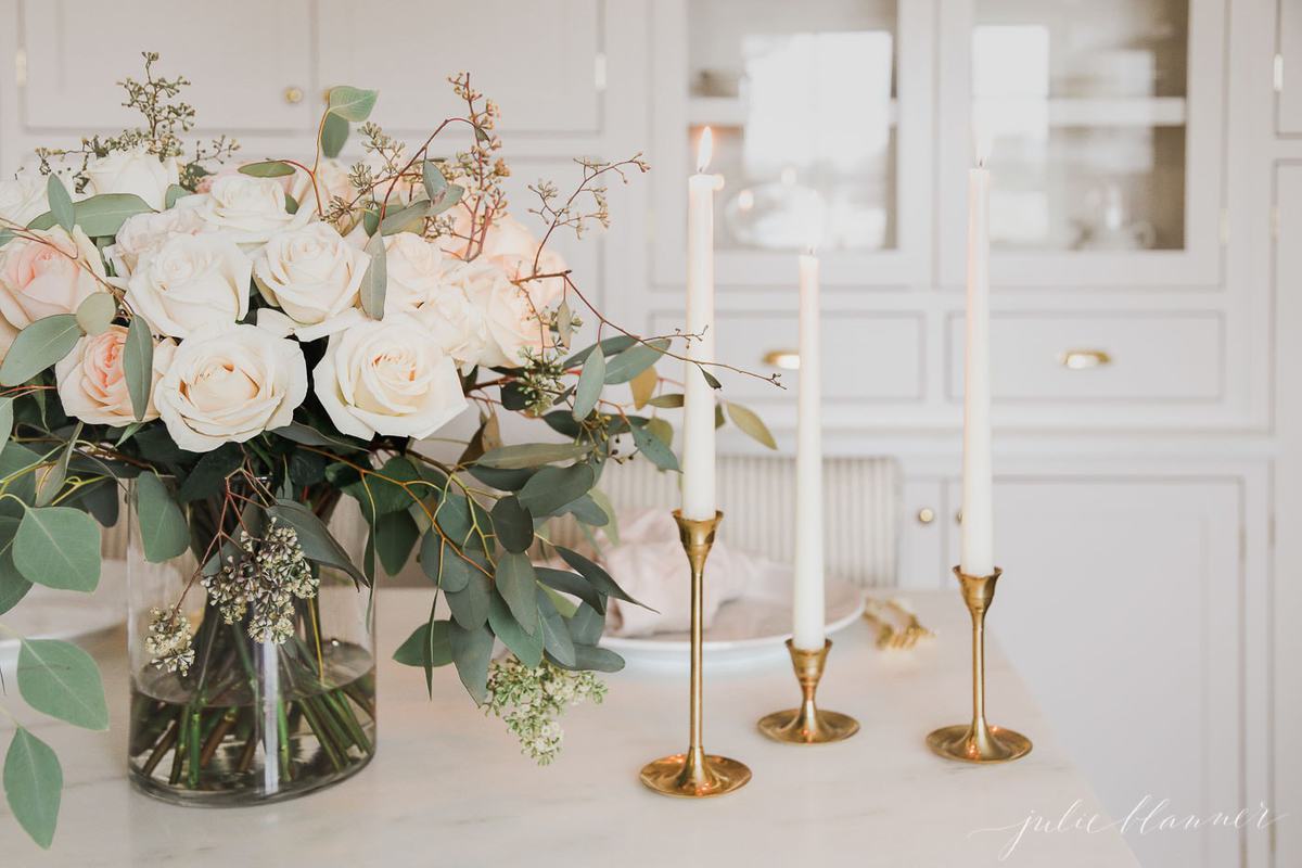 how to arrange roses