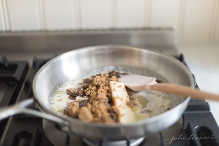how to make saltine cracker toffee
