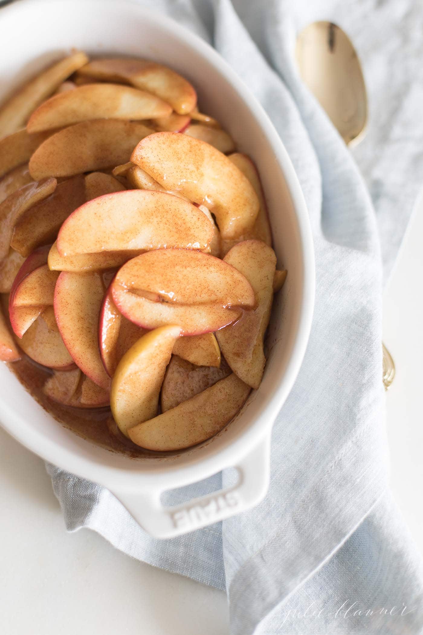 baked apple slices side dish