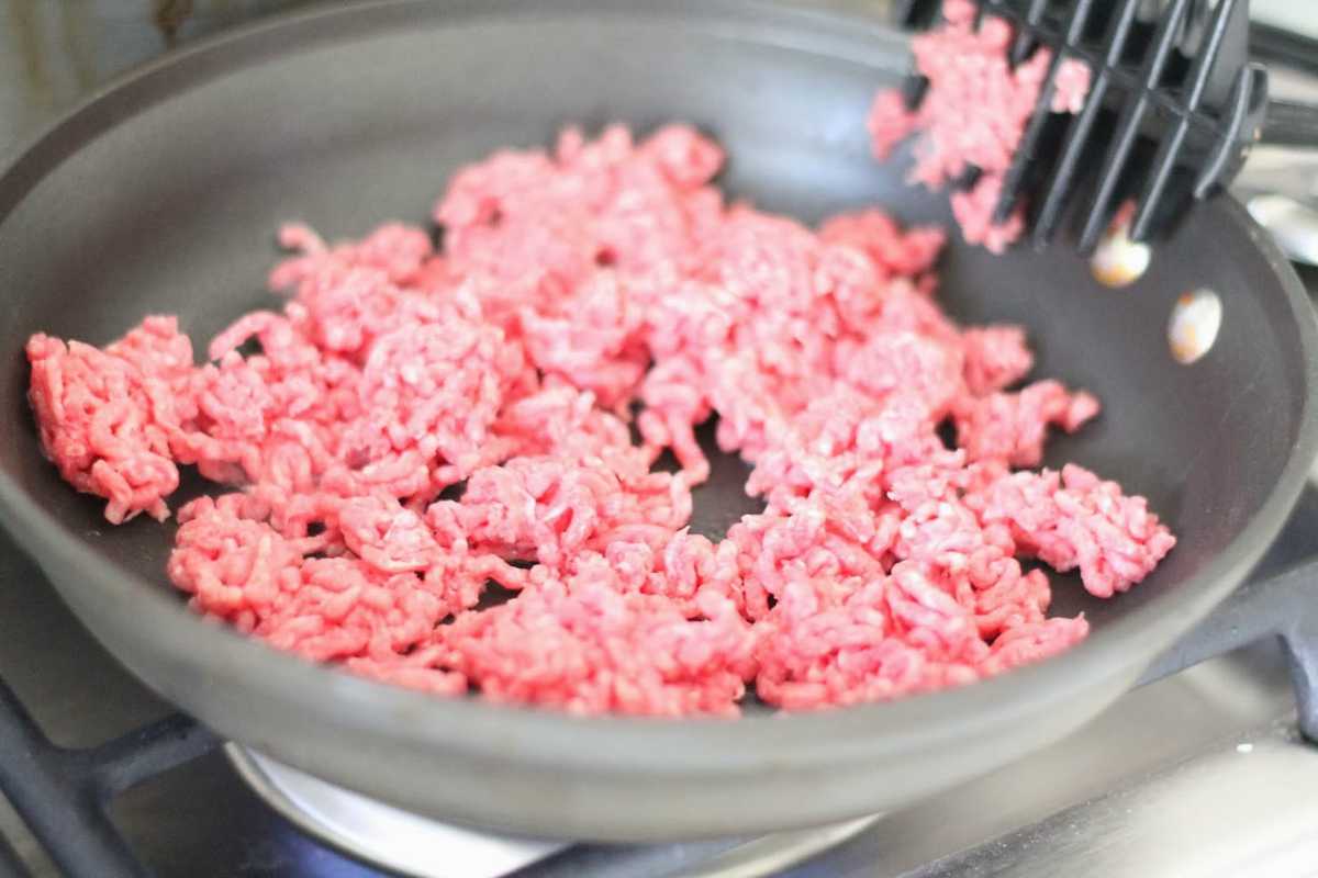 cooking ground beef