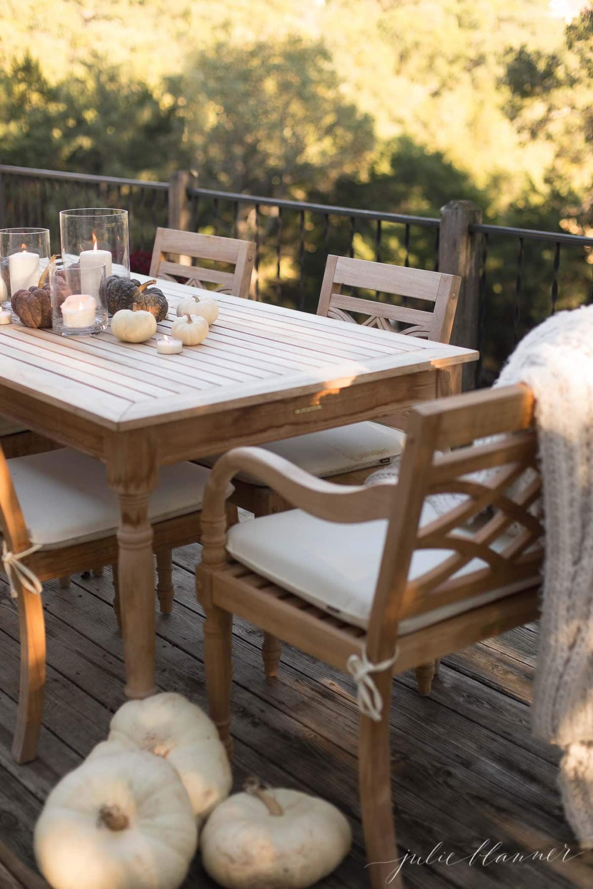 fall table for pizza night