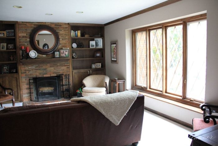 Living room before it was refurnished. 