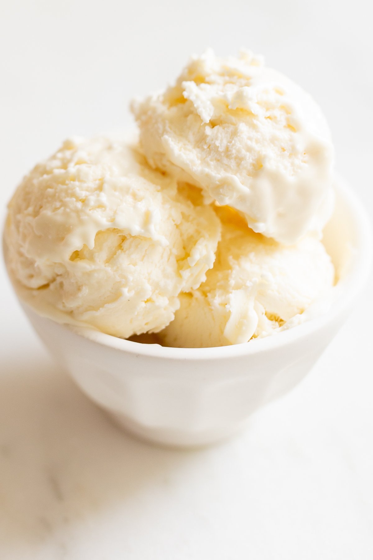 cream cheese ice cream in a white bowl