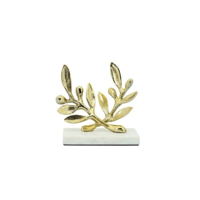 A gold leaf statue adorned with laurel wreaths on a marble base.