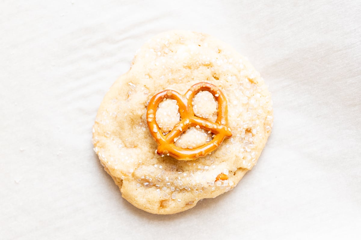 A pretzel-topped kitchen sink cookie.