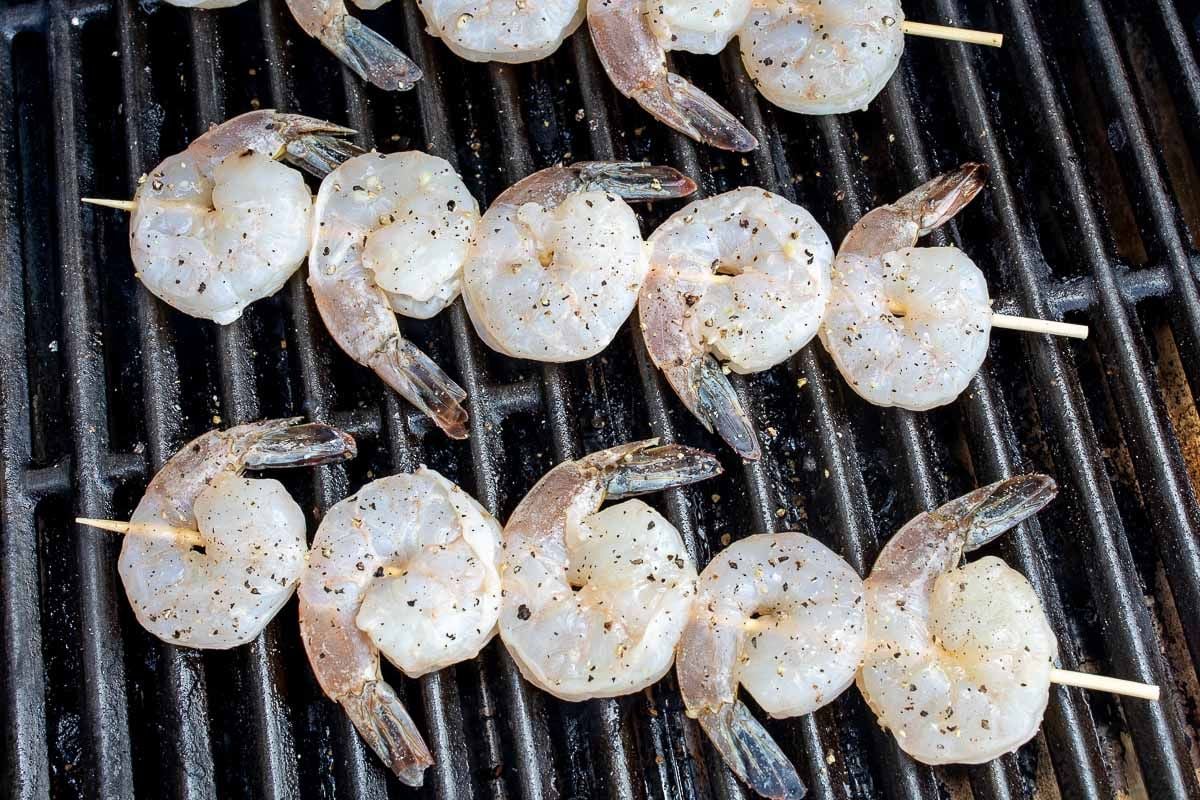 shrimp kabobs on the grill